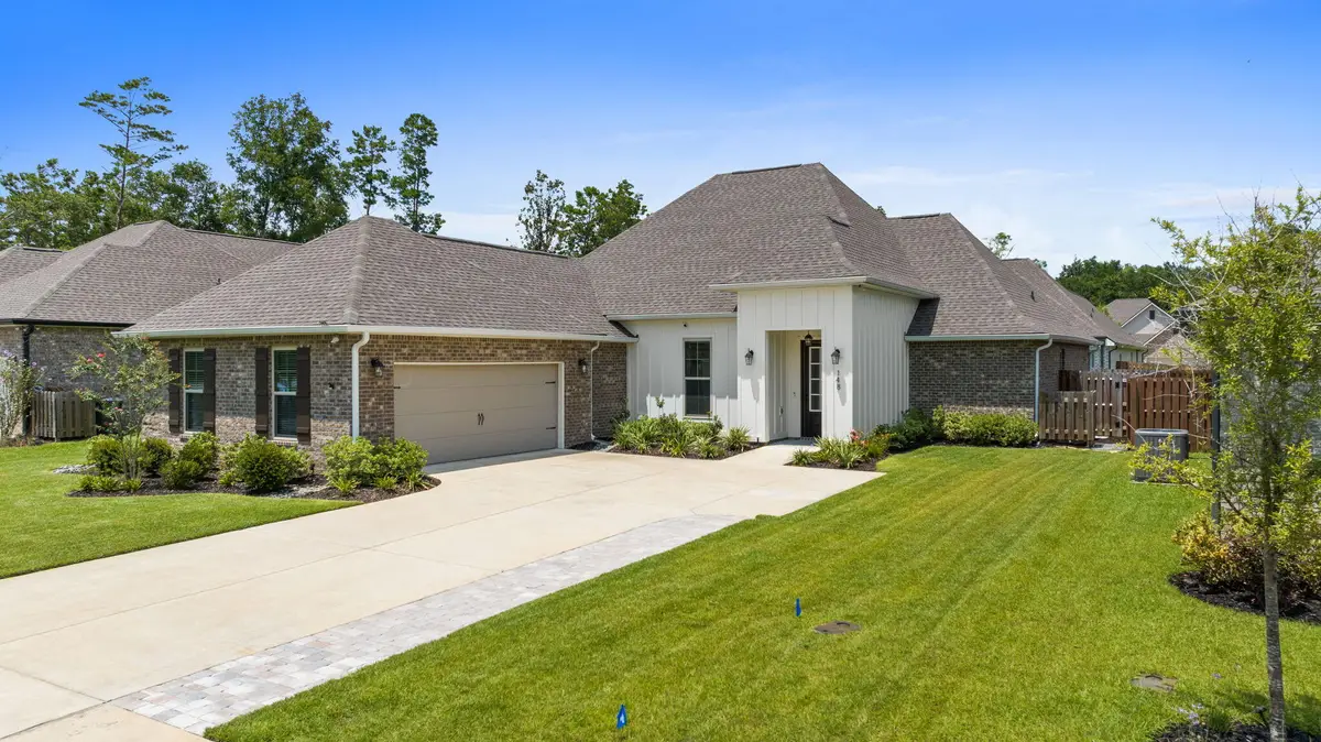 148 Flora Lane, Freeport, FL 32439 - #1