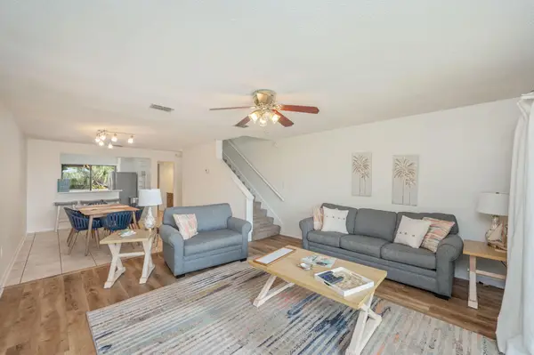 8468 Gulf Boulevard # UT-4, Navarre, FL 32566