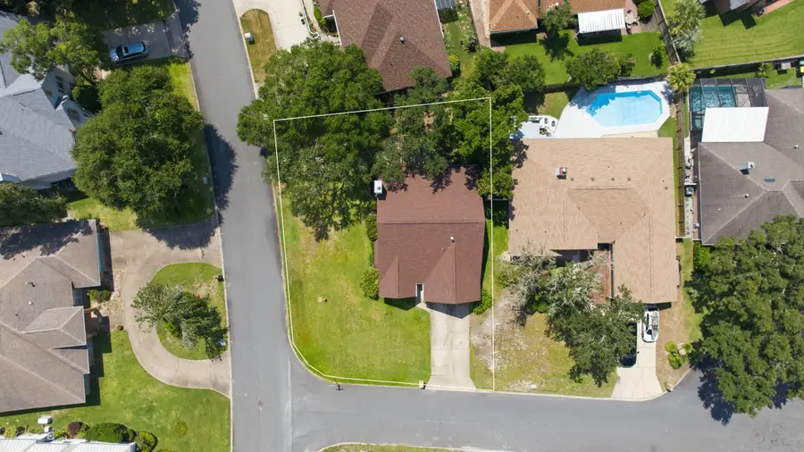 2812 Lee Trevino Court, Shalimar, FL 32579 - #2
