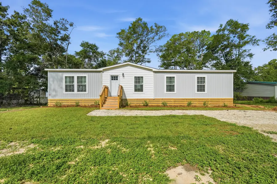 854 Paradise Island Drive, Defuniak Springs, FL 32433 - #2
