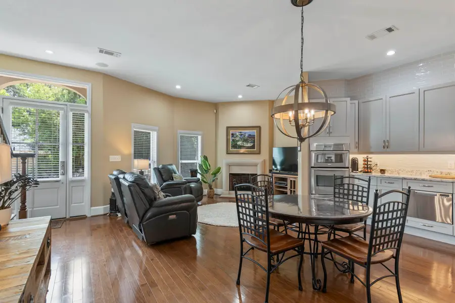 207 W Jackson Street #11, Pensacola, FL 32501 - #2