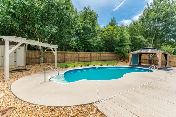 307 Gauntlet Drive, Crestview, FL 32539