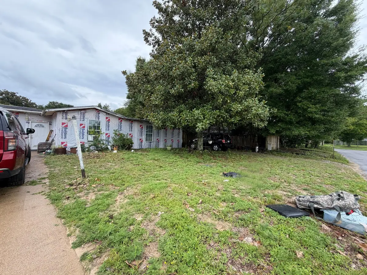 609 Manchester Road, Fort Walton Beach, FL 32547 - #1