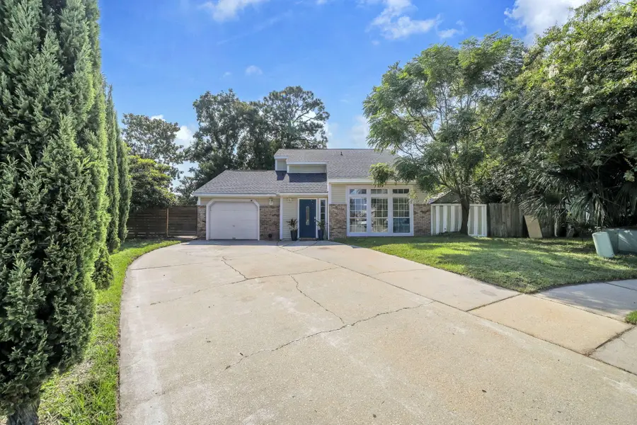 424 NW Village Court, Fort Walton Beach, FL 32548 - #3
