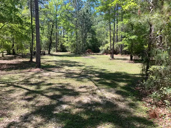 000 Jolly Bay Road, Freeport, FL 32439