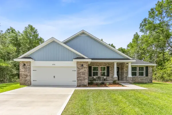 7519 Hatteras Drive, Navarre, FL 32566