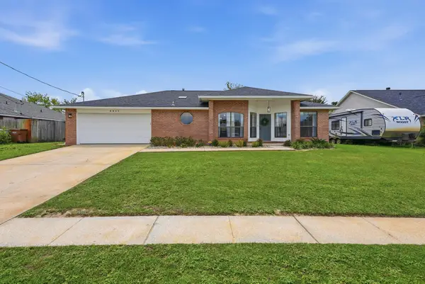 8869 Cagle Drive, Navarre, FL 32566