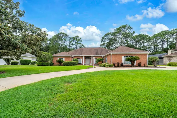 1520 Glenlake Circle, Niceville, FL 32578