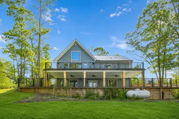172 Blue Pond Circle, Ponce De Leon, FL 32455