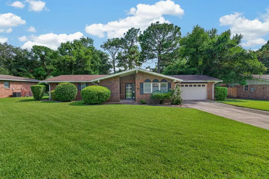 30 Walnut Avenue, Shalimar, FL 32579 - #2