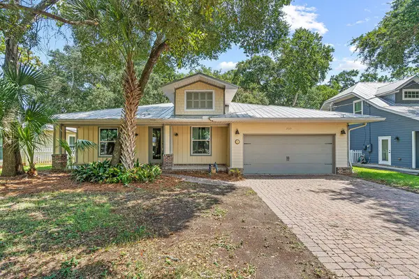 205 SE Alconese Ave Avenue, Fort Walton Beach, FL 32548