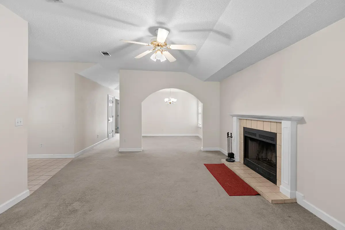 188 Wright Circle, Niceville, FL 32578 - #1