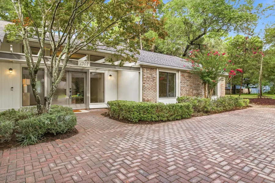 1307 Windward Circle, Niceville, FL 32578 - #3