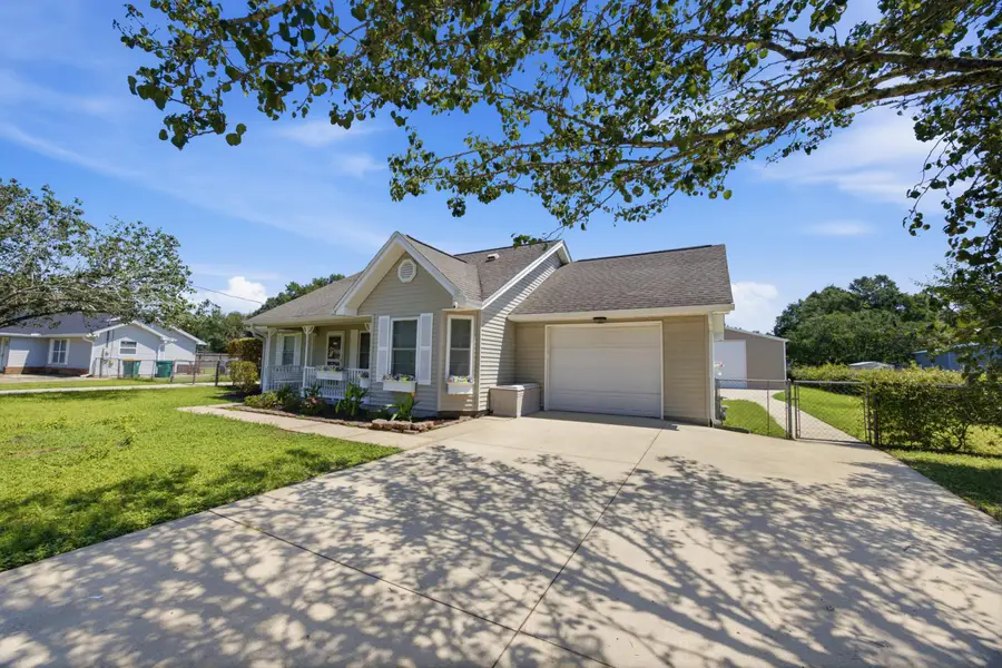 220 W Walker Circle, Crestview, FL 32539 - #3