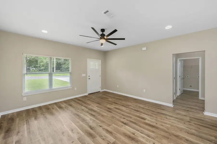 607 Amos Street, Crestview, FL 32539 - #2