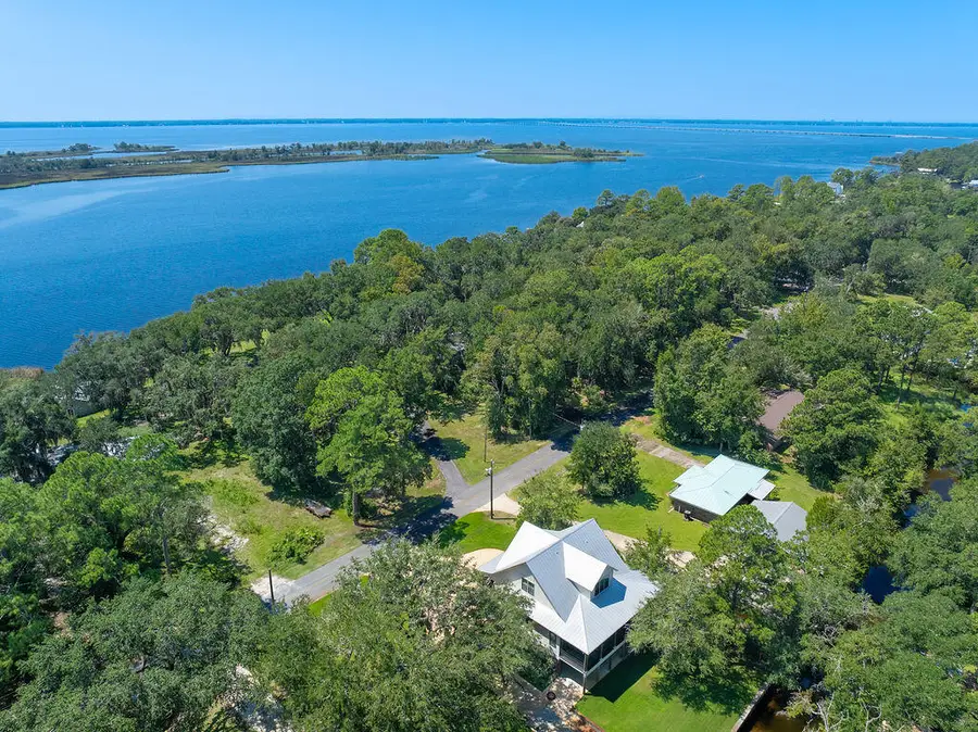 400 Pitts Bayshore Drive, Freeport, FL 32439 - #2
