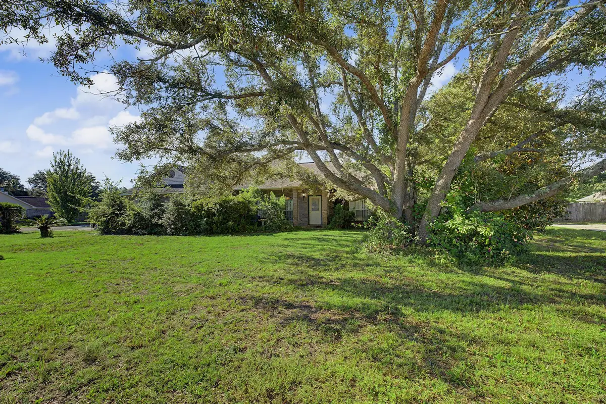 2619 Barefoot Creek Circle, Navarre, FL 32566 - #1