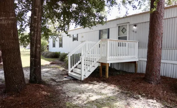 1819 Caswell Road, DeFuniak Springs, FL 32433