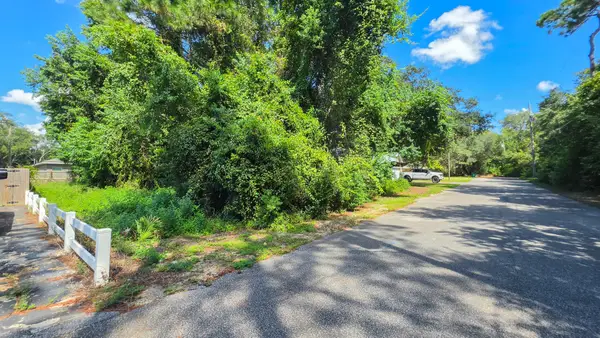 0 Pinetree Road, Mary Esther, FL 32569