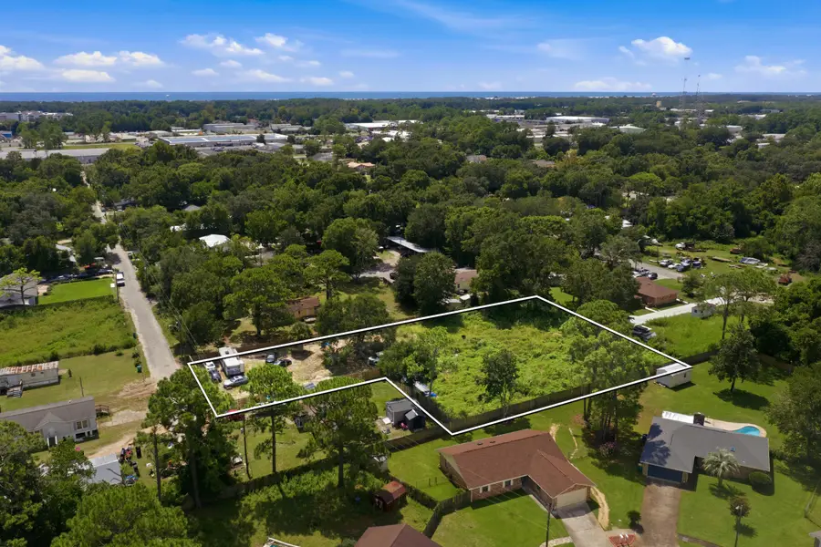 630 NW Oak Street, Fort Walton Beach, FL 32548 - #3