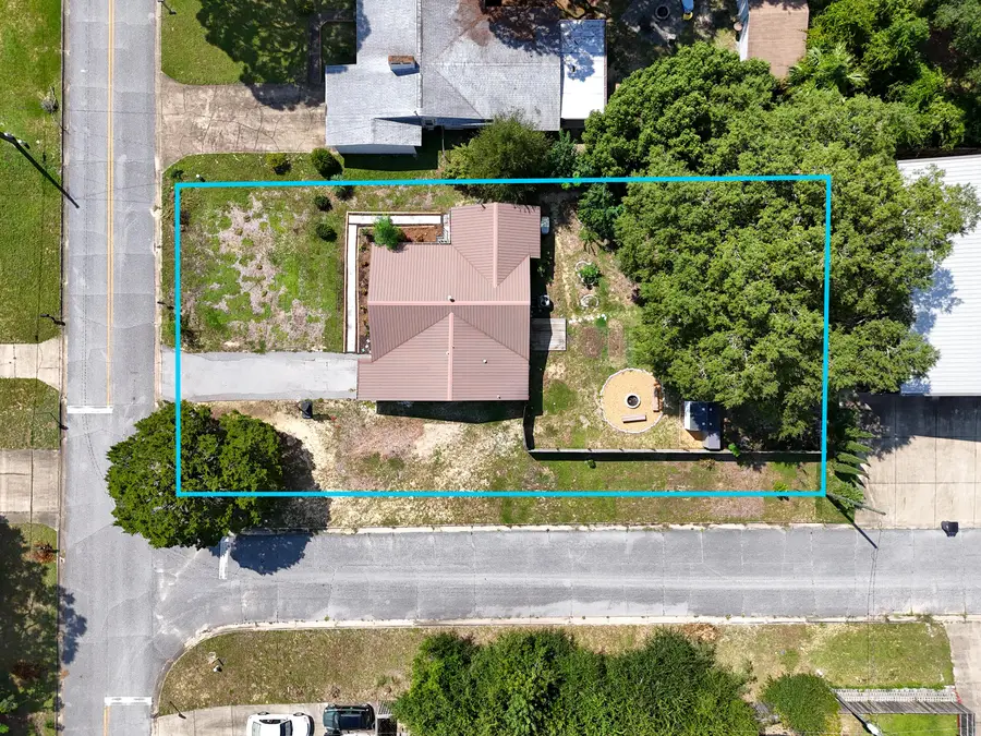 340 Chicago Avenue, Valparaiso, FL 32580 - #3