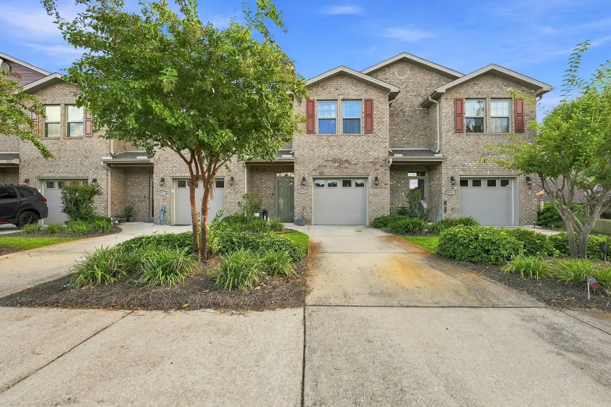 8825 Brown Pelican Circle, Navarre, FL 32566 - #1