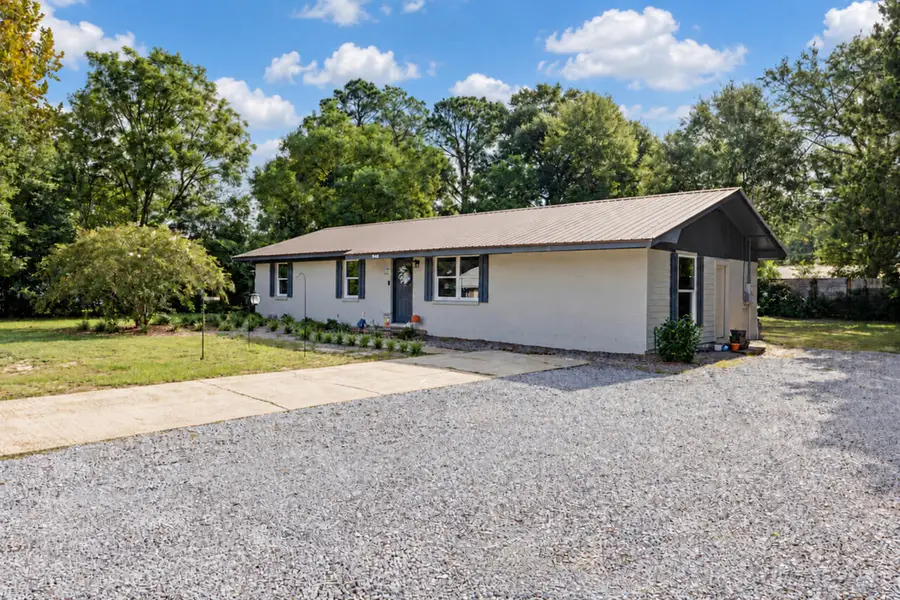 948 Lakeview Drive, Defuniak Springs, FL 32433 - #3