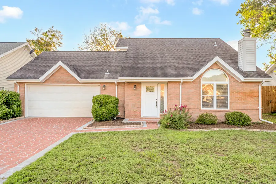 420 Bristol Cove Road, Mary Esther, FL 32569 - #2