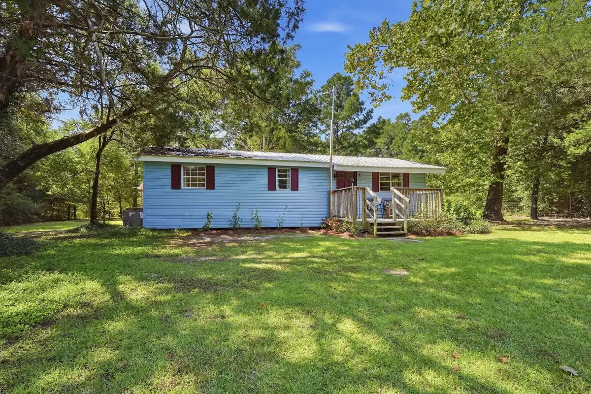 2098 S County Highway 183, Defuniak Springs, FL 32435 - #1