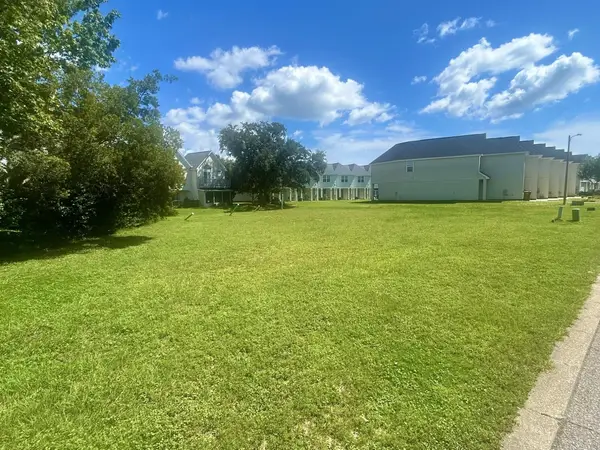 7271 Majestic Boulevard, Navarre, FL 32566