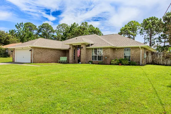 7535 Brewster Street, Navarre, FL 32566