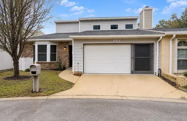 803 Holbrook Circle, Fort Walton Beach, FL 32547