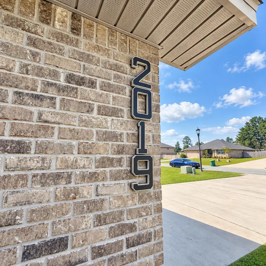 2019 Broad Street, Crestview, FL 32536 - #3