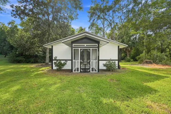 405 Range Line Street, Bonifay, FL 32425