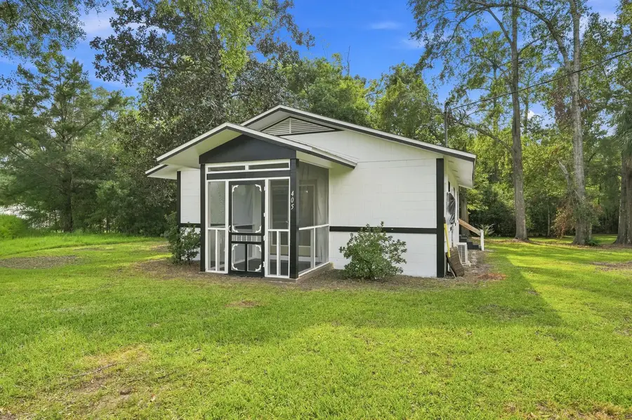 405 Range Line Street, Bonifay, FL 32425 - #2