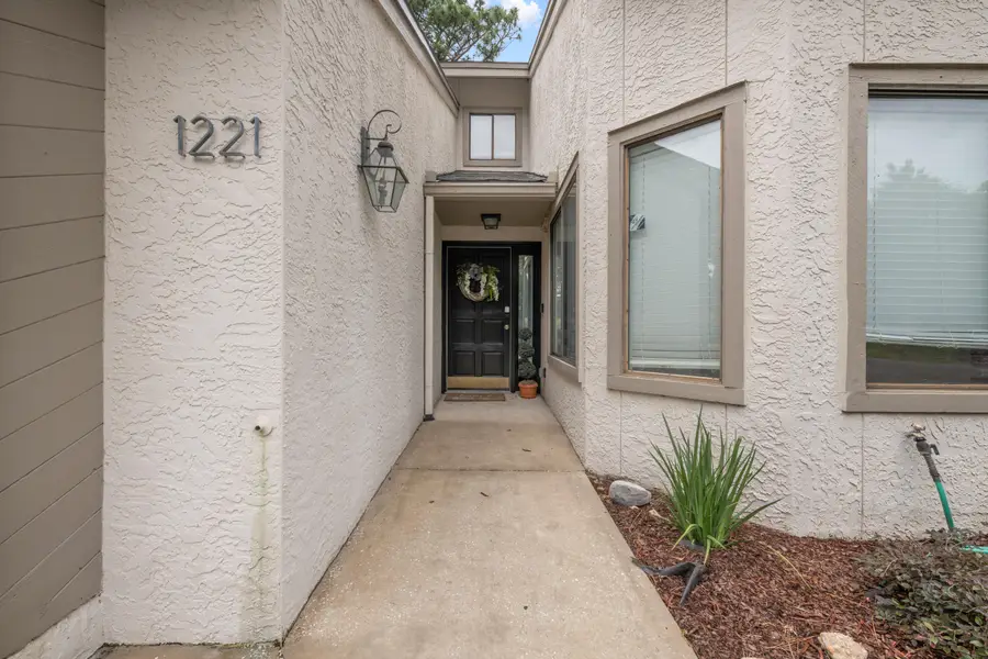 1221 Oakmont Drive, Niceville, FL 32578 - #2
