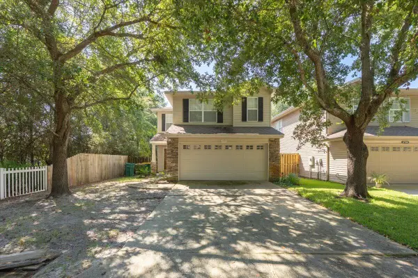 2708 Apple Blossom Court, Shalimar, FL 32579