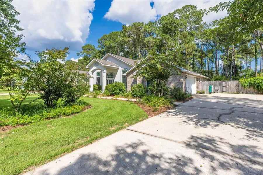 205 Yacht Club Drive, Niceville, FL 32578 - #2