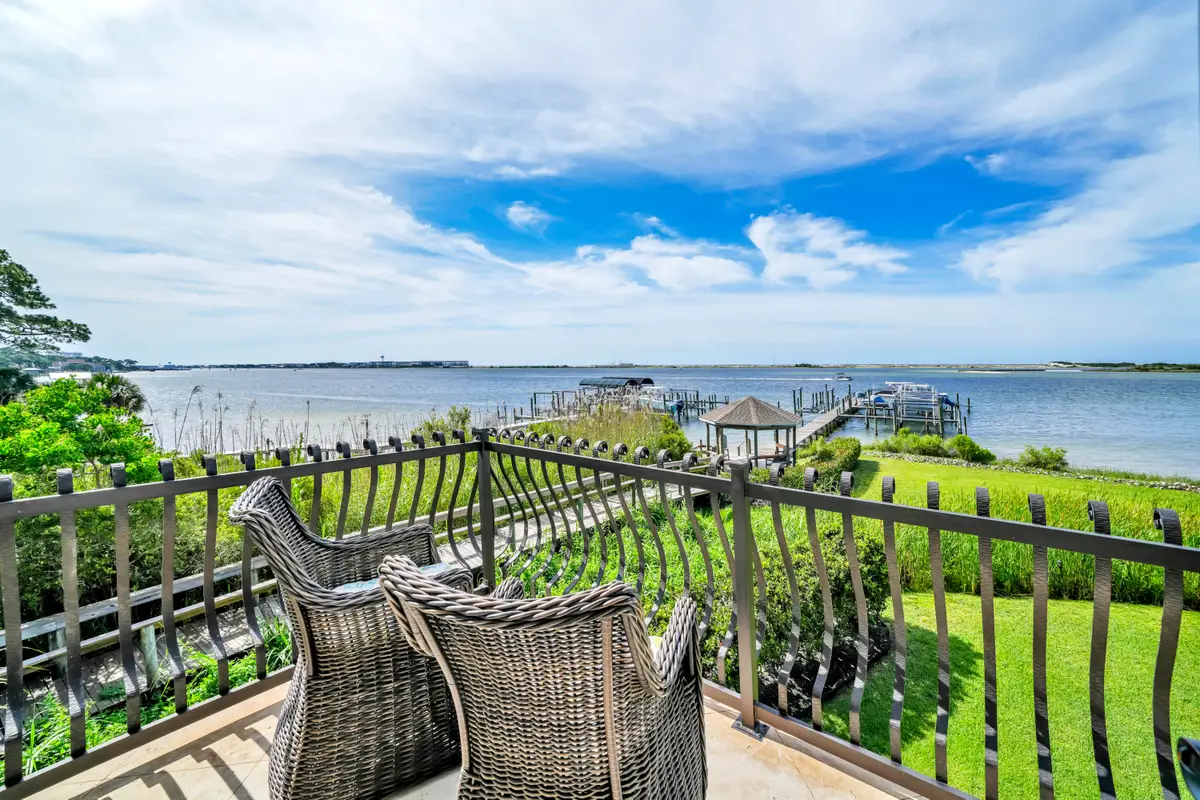 14 Islandview Drive, Mary Esther, FL 32569 - #1