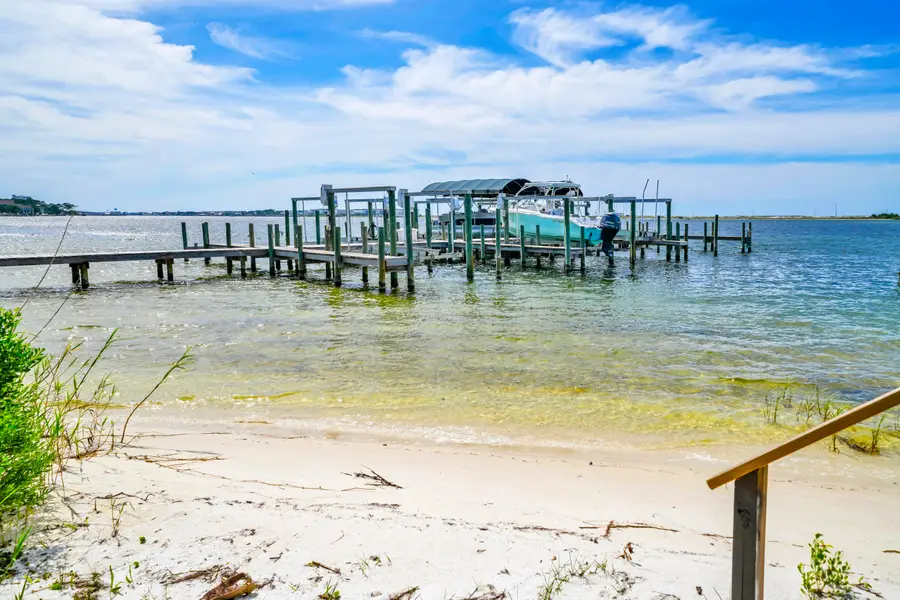 14 Islandview Drive, Mary Esther, FL 32569 - #3