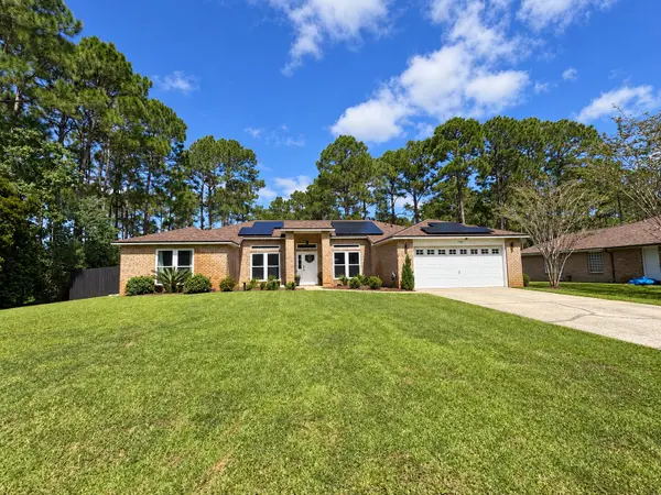 7534 Duval Street, Navarre, FL 32566