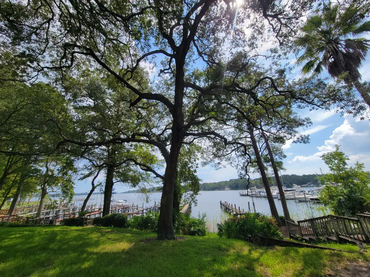 104 Regatta Drive #104, Niceville, FL 32578 - #1