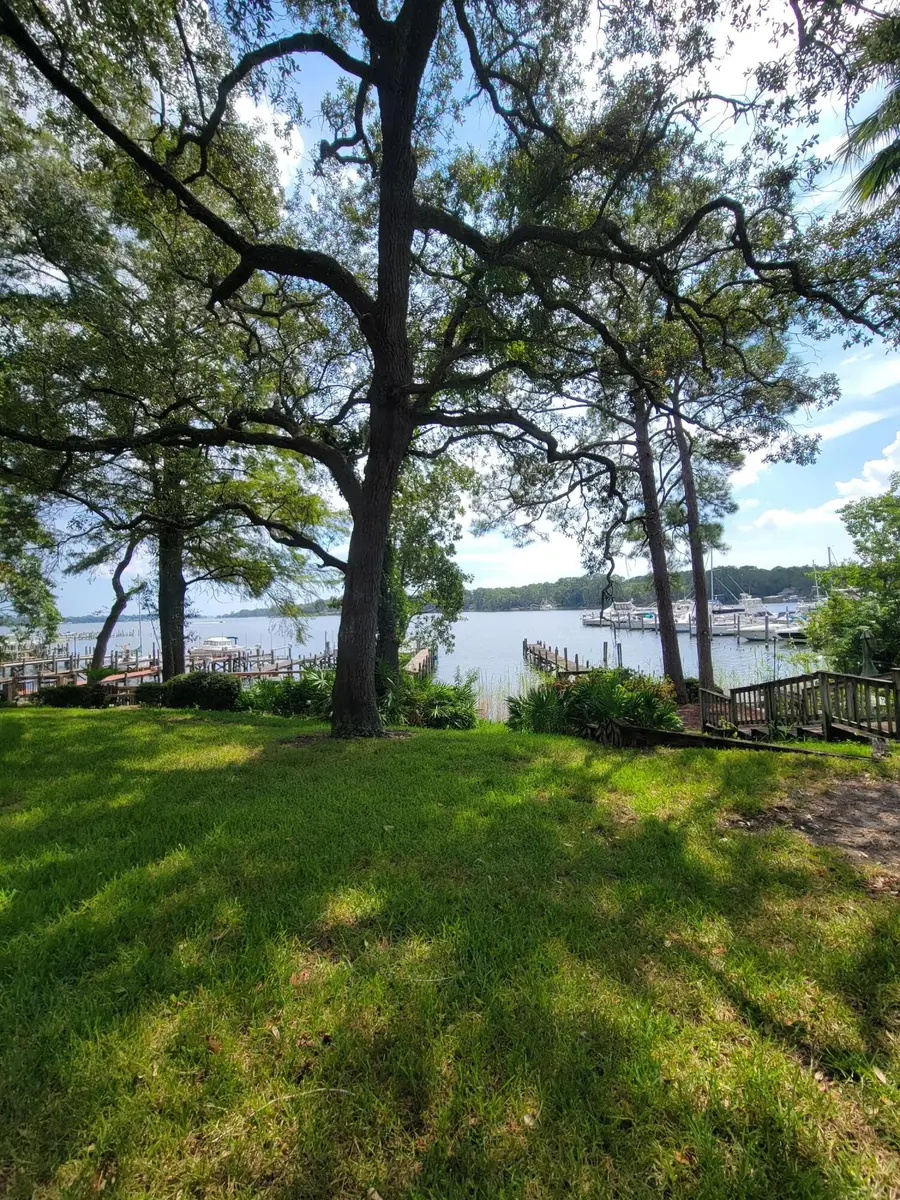 104 Regatta Drive #104, Niceville, FL 32578 - #2