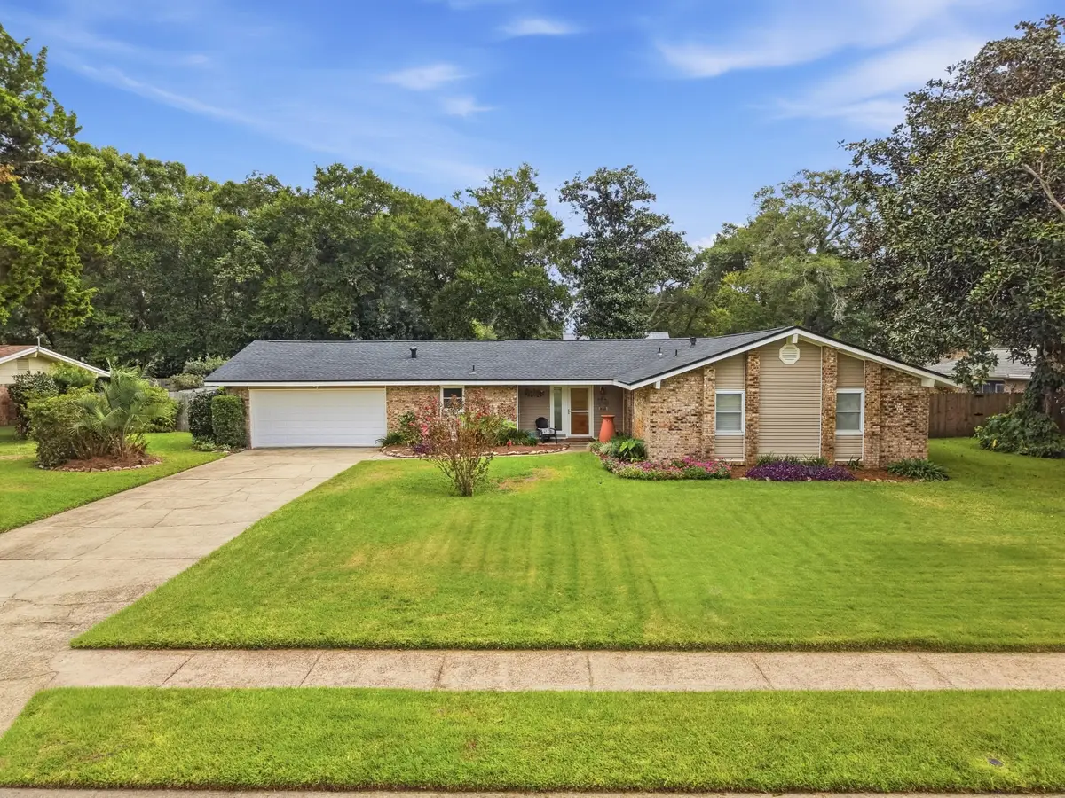 505 Sioux Circle, Fort Walton Beach, FL 32547 - #1