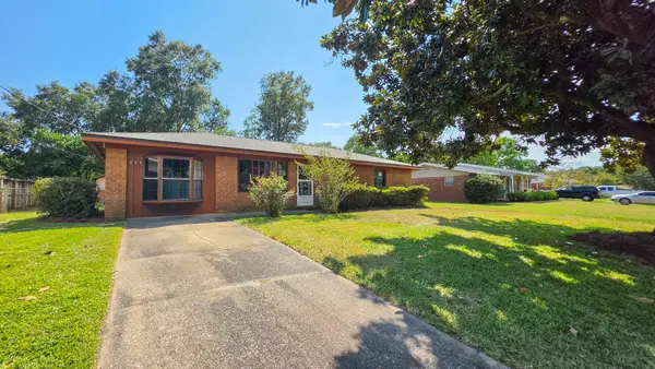 371 NW Oakland Circle, Fort Walton Beach, FL 32548