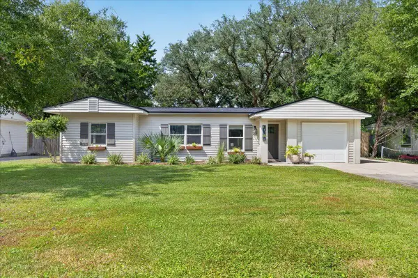 311 NE Gardner Drive, Fort Walton Beach, FL 32548