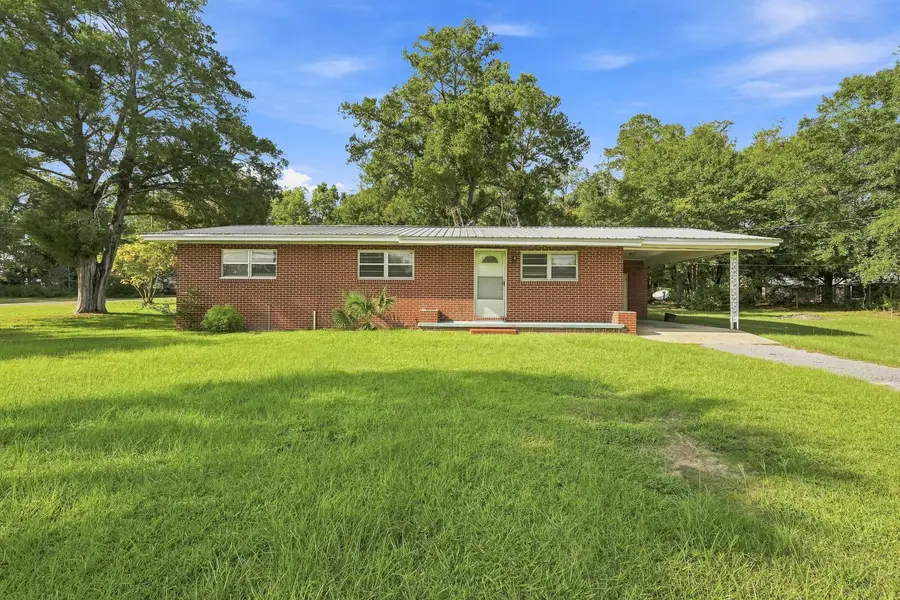 301 E Minnesota Avenue Avenue, Bonifay, FL 32425 - #2