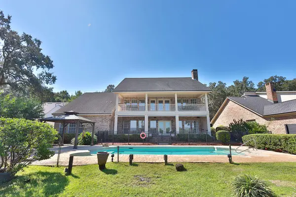 217 NE Yacht Club Drive, Fort Walton Beach, FL 32548