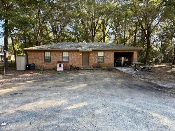 32 Josephine Street, DeFuniak Springs, FL 32433