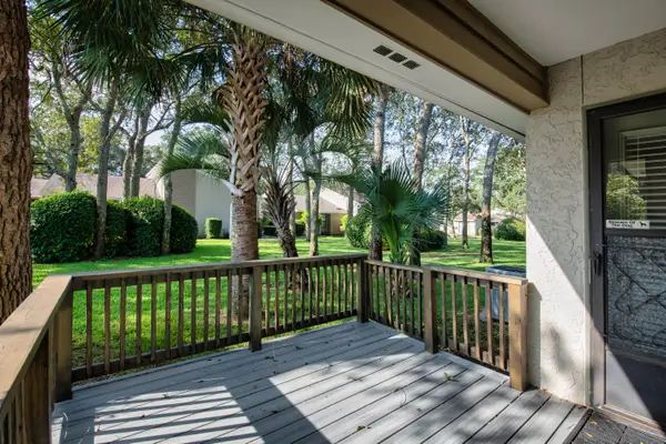 1090 5th Avenue, Shalimar, FL 32579